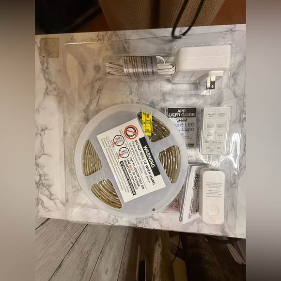 Feit Electric 16ft. LED Indoor/Outdoor Smart Color Chasing Strip Light New - Picture 4 of 5